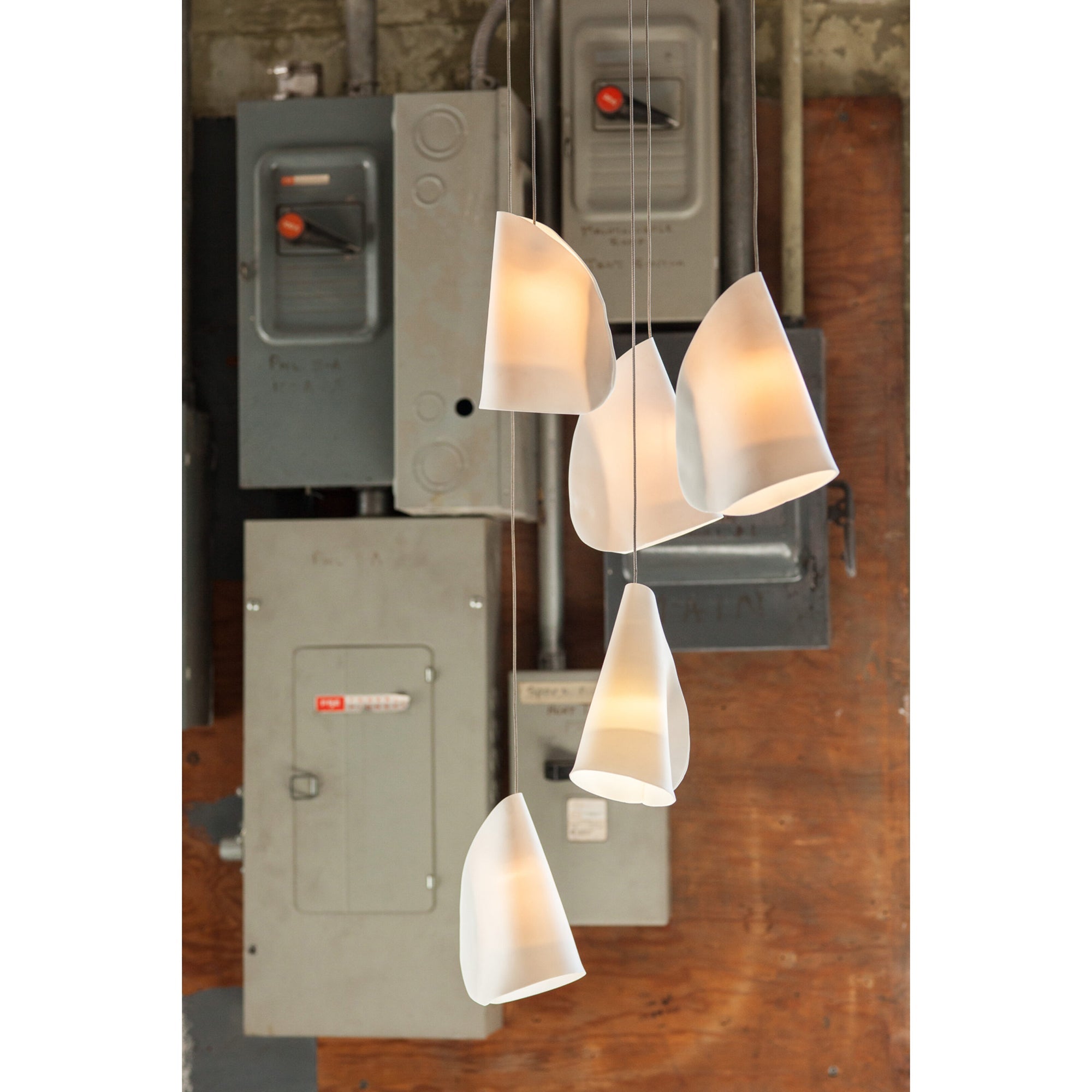 Ember Oak & Co. 21 Thin Porcelain Pendant Lamp — Dimmable LED