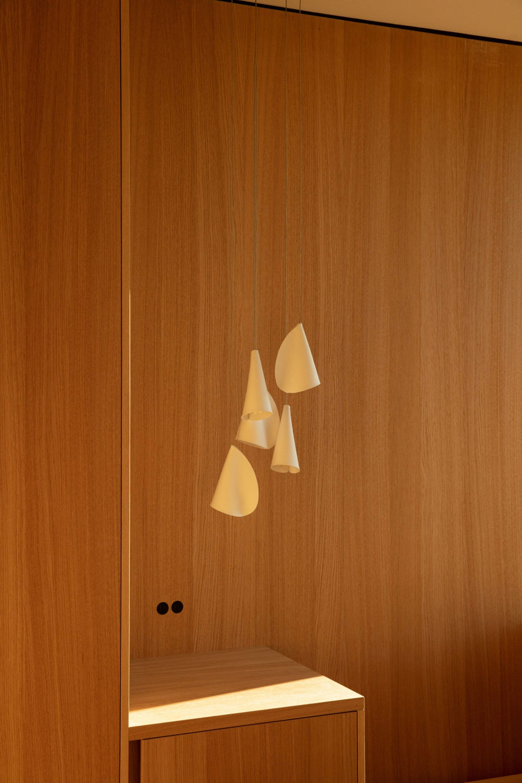 Ember Oak & Co. 21 Thin Porcelain Pendant Lamp — Dimmable LED