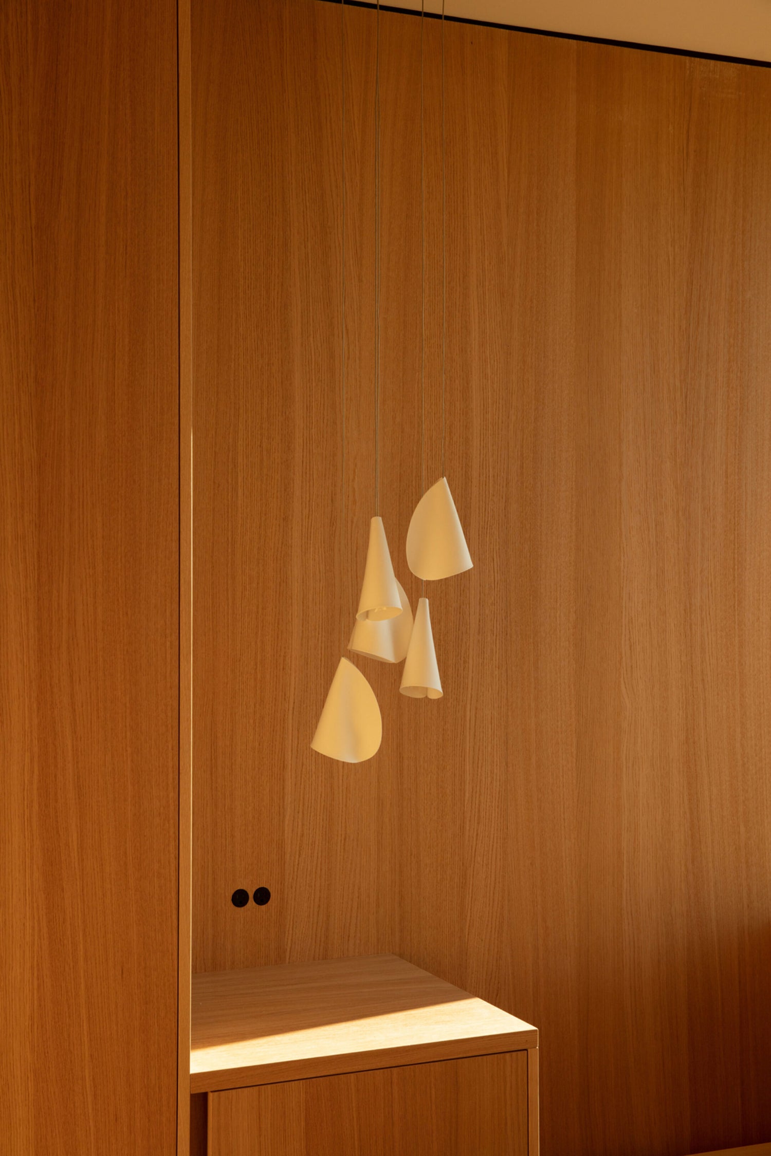 Ember Oak & Co. 21 Thin Porcelain Pendant Lamp — Dimmable LED