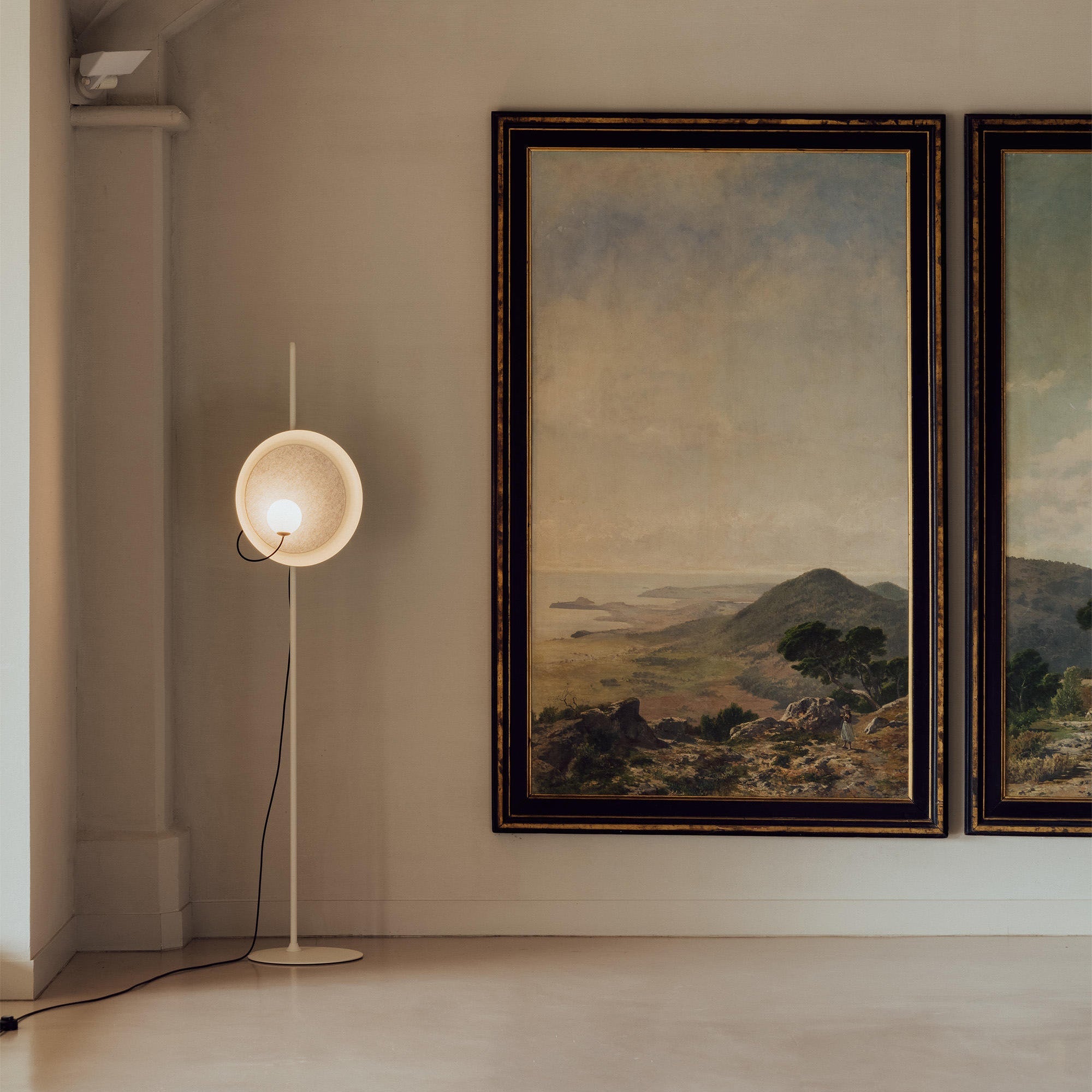 Ember Oak & Co. Acoustic Disc Floor Lamp — Glass Design