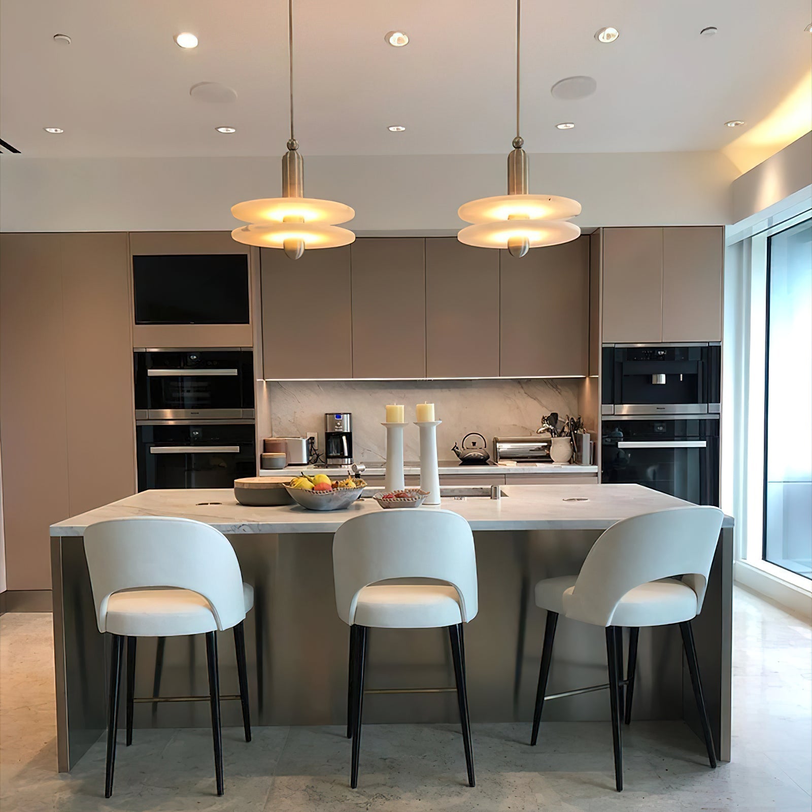Ember Oak & Co. Alabaster Comet Pendant Lamp — Natural Alabaster Stone